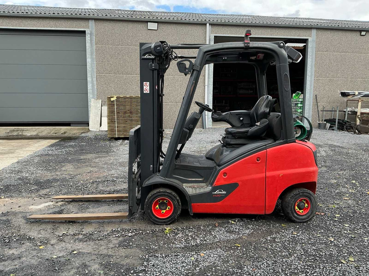 2020 LINDE H20T-01 FORKLIFT - Вилочный погрузчик: фото 2 2020 LINDE H20T-01 FORKLIFT - Вилочный погрузчик: фото 2