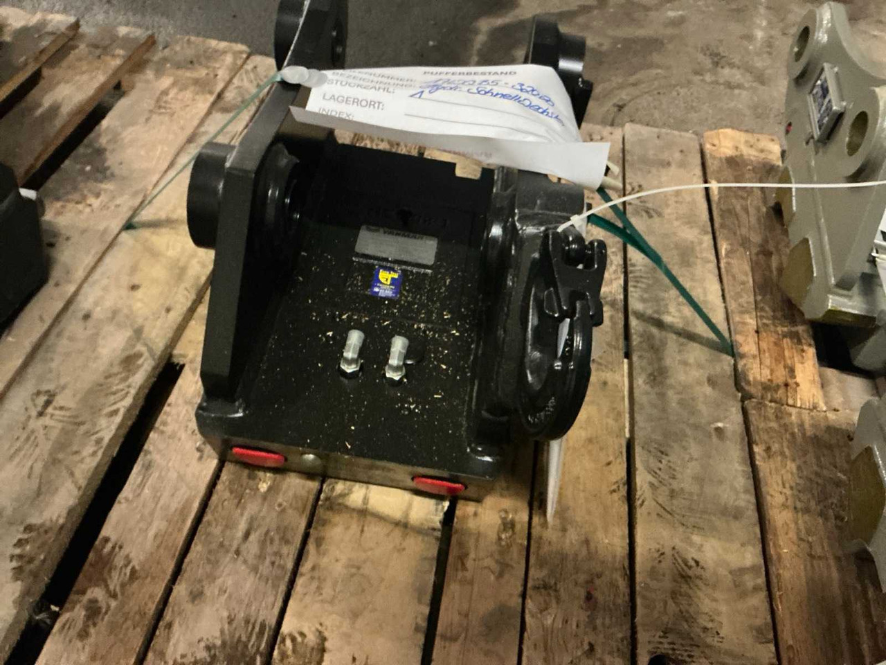 2024 YANMAR QUICK COUPLER, HYDR. - Колёсный погрузчик: фото 4 2024 YANMAR QUICK COUPLER, HYDR. - Колёсный погрузчик: фото 4