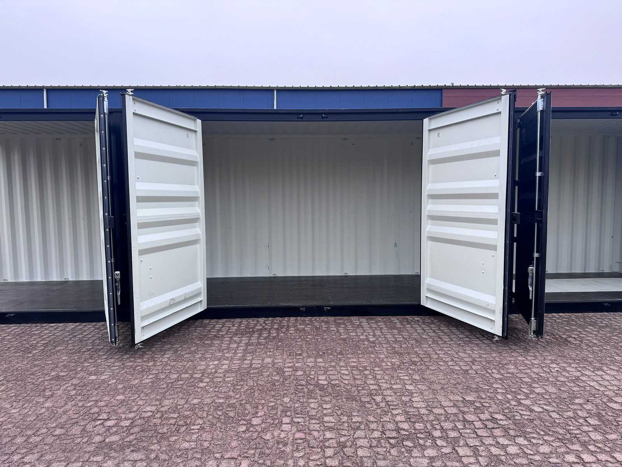 Морской контейнер 40ft High Cube shipping container with 3 side doors: фото 14