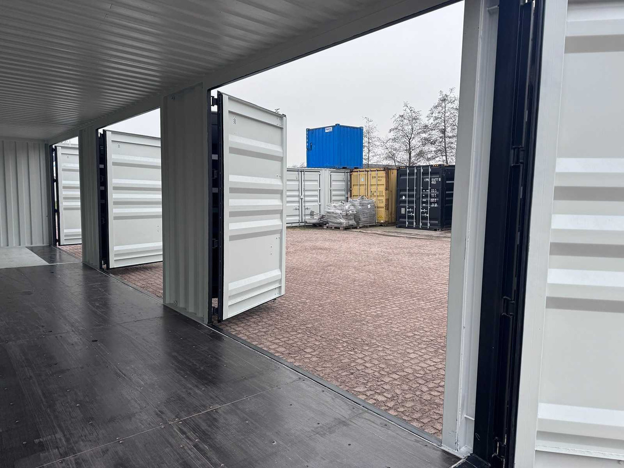 Морской контейнер 40ft High Cube shipping container with 3 side doors: фото 9