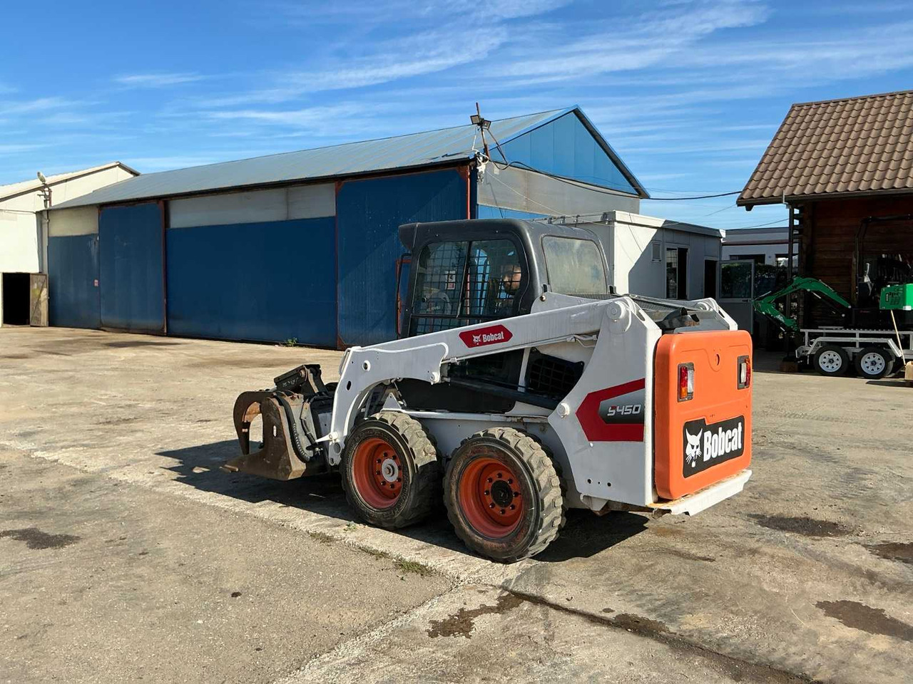 Bobcat S450 - Мини-погрузчик с бортовым поворотом: фото 3 Bobcat S450 - Мини-погрузчик с бортовым поворотом: фото 3