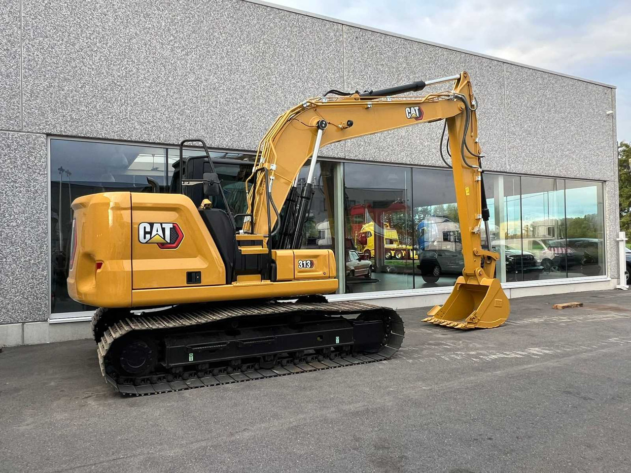 CAT 313 - Гусеничный экскаватор: фото 4 CAT 313 - Гусеничный экскаватор: фото 4