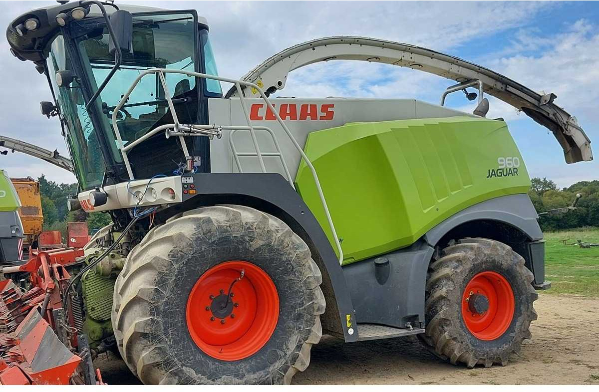 CLAAS - 2011 - 960 - HARVESTER-CHOPPER - Кормоуборочный комбайн: фото 1 CLAAS - 2011 - 960 - HARVESTER-CHOPPER - Кормоуборочный комбайн: фото 1