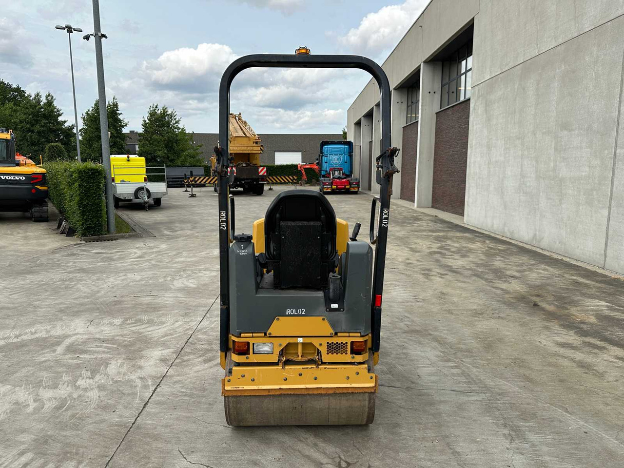 Caterpillar CB14 CB14B - Дорожный каток: фото 5 Caterpillar CB14 CB14B - Дорожный каток: фото 5