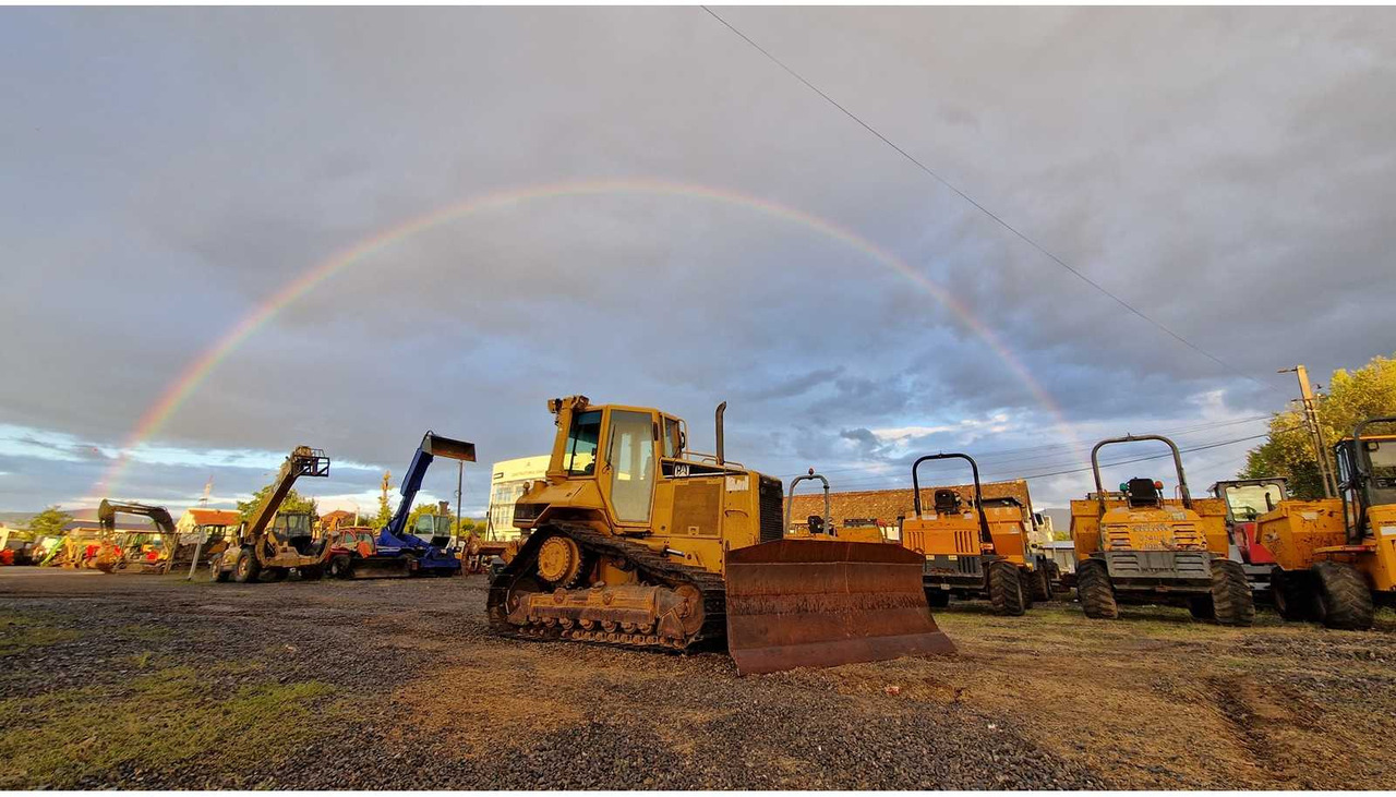 Caterpillar D5N - Бульдозер: фото 1 Caterpillar D5N - Бульдозер: фото 1
