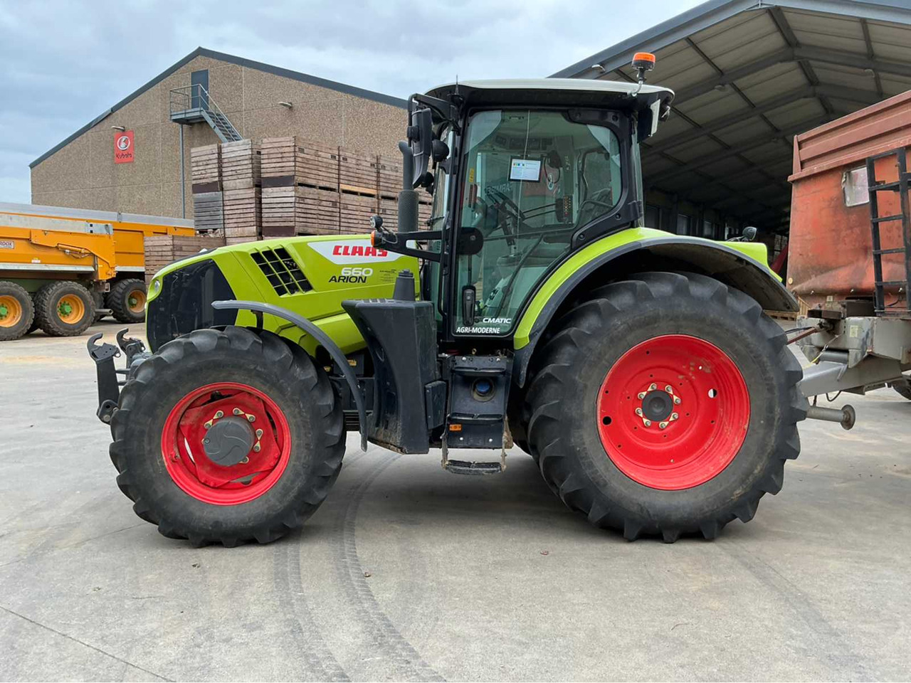 Claas ARION 660 - Трактор: фото 2 Claas ARION 660 - Трактор: фото 2