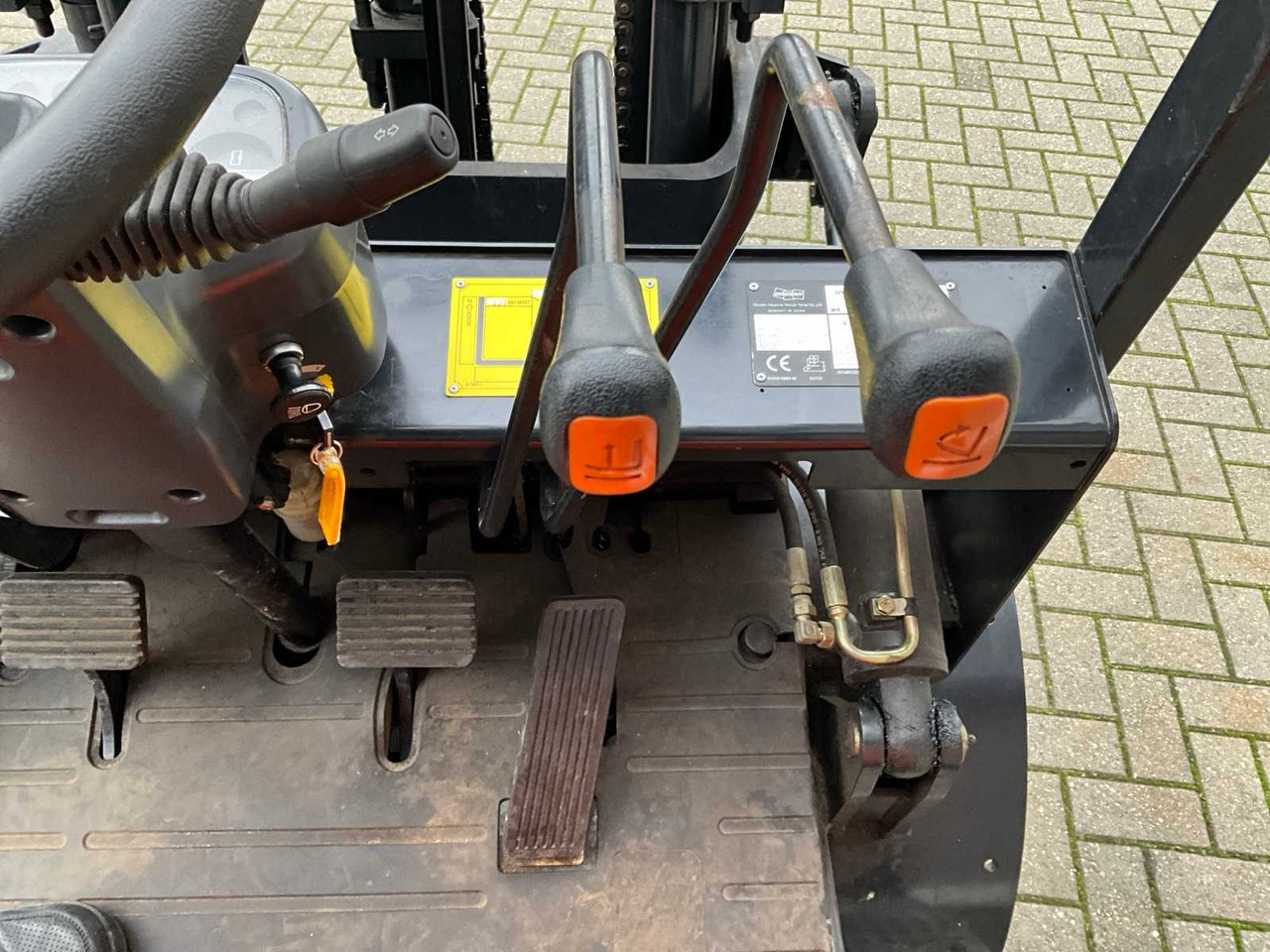 Вилочный погрузчик DOOSAN - D25G - FORKLIFT: фото 10