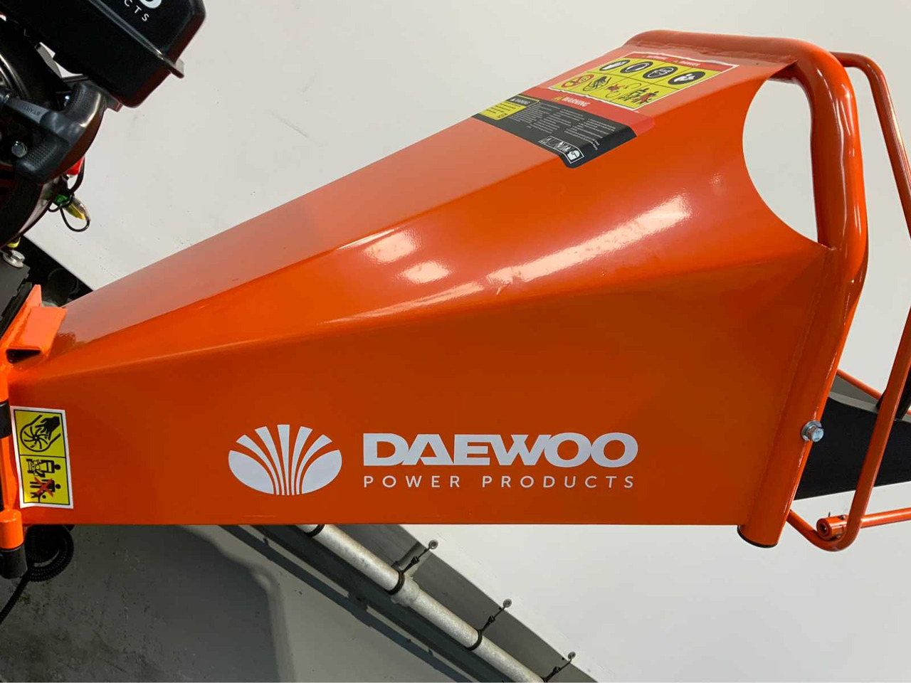 Daewoo DWFWC230 - Измельчитель древесины: фото 5 Daewoo DWFWC230 - Измельчитель древесины: фото 5