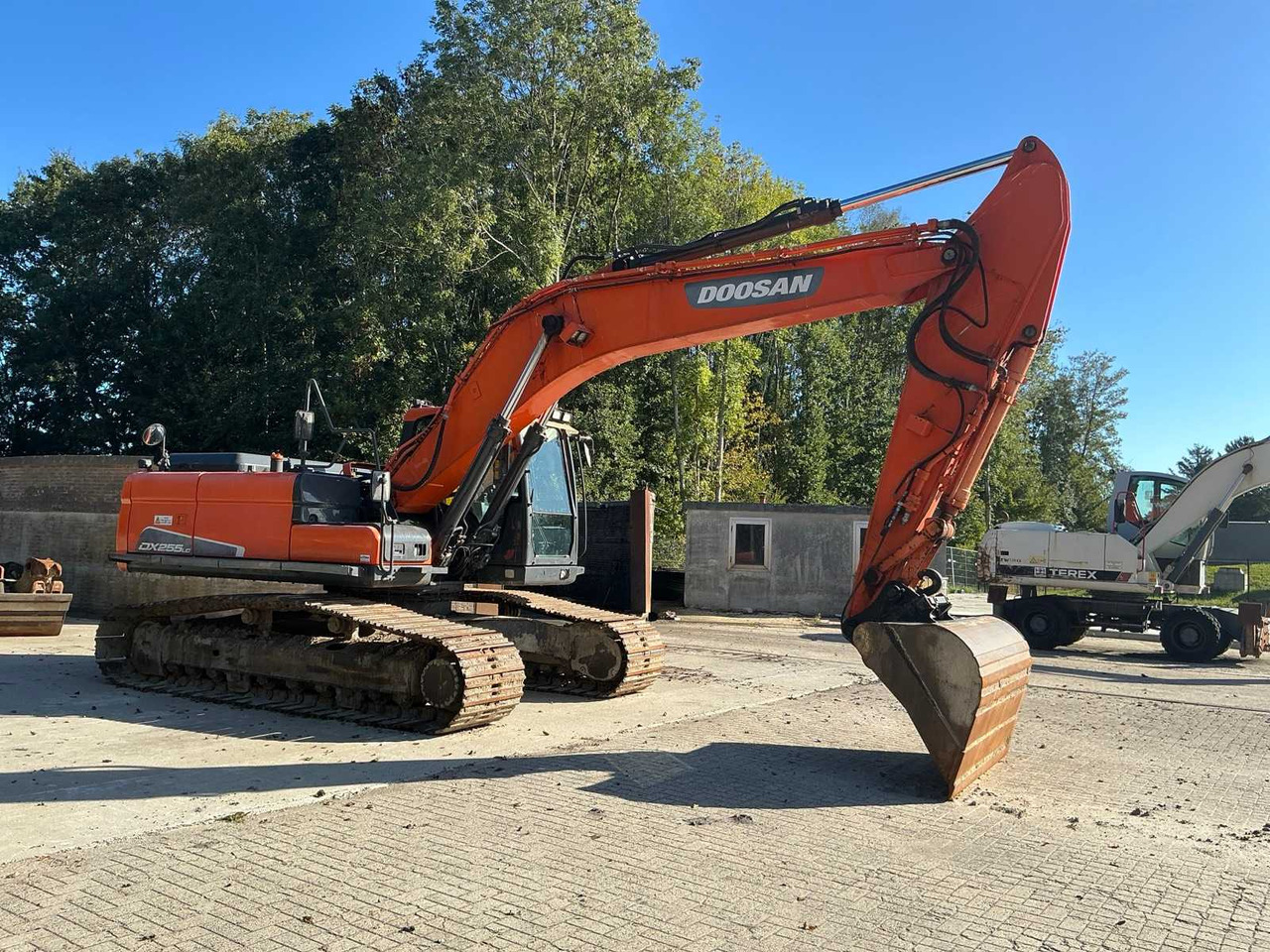 Doosan DX255LC - Гусеничный экскаватор: фото 5 Doosan DX255LC - Гусеничный экскаватор: фото 5