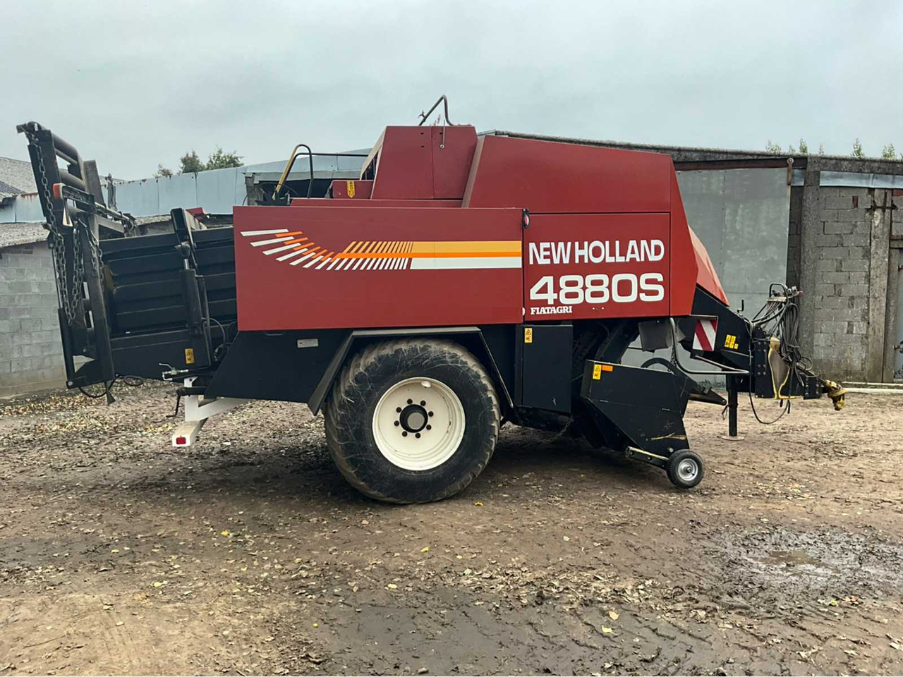 New Holland 4880S - Другая техника: фото 5 New Holland 4880S - Другая техника: фото 5