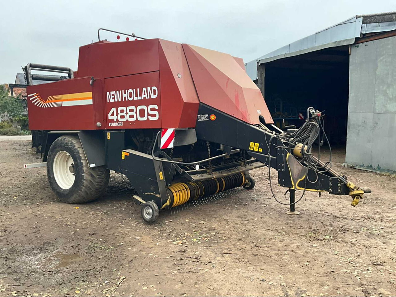 New Holland 4880S - Другая техника: фото 3 New Holland 4880S - Другая техника: фото 3