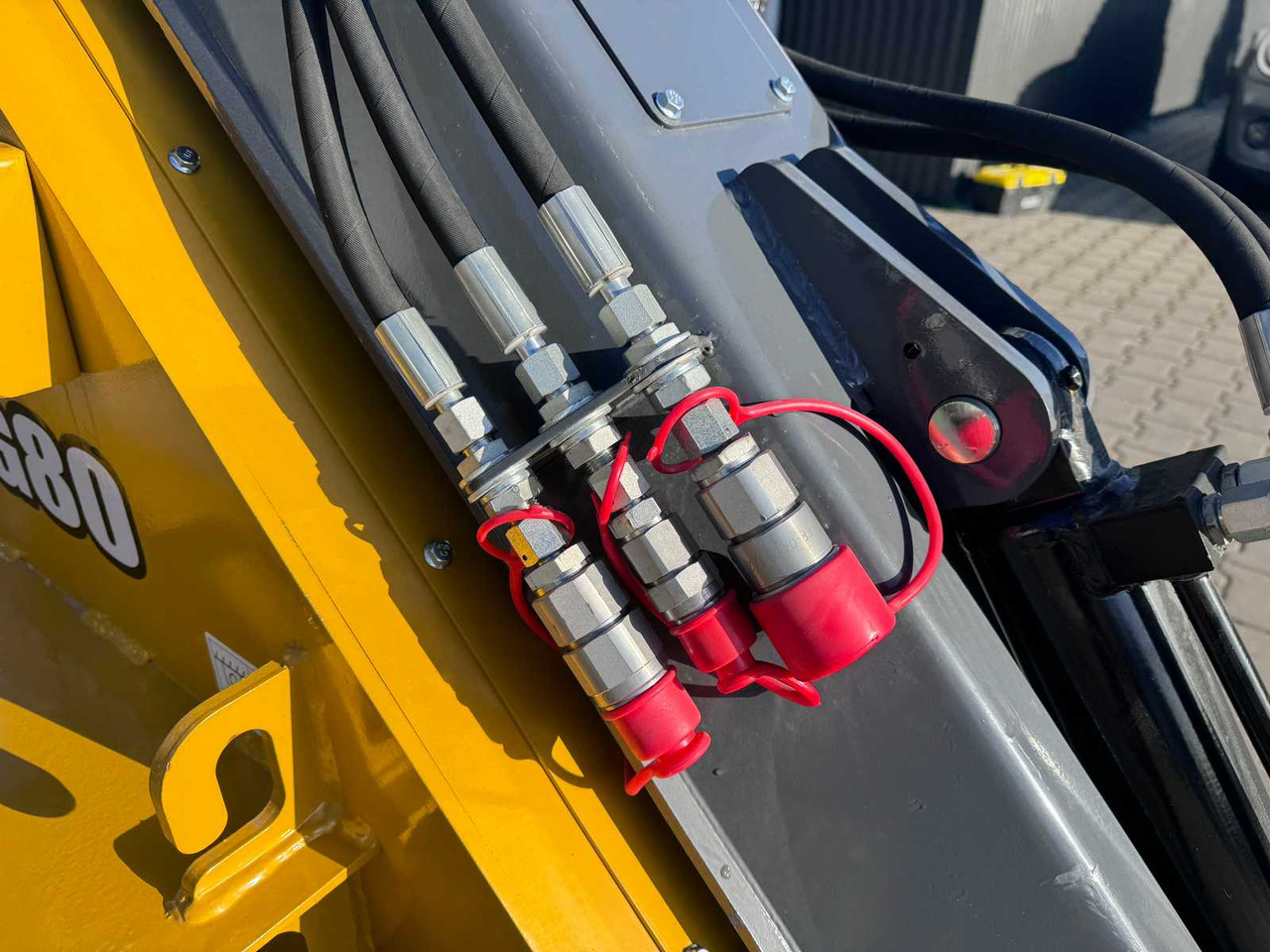 Гусеничный мини-погрузчик EGN EG80 MINI SHOVEL / MINI LOADER: фото 10 Гусеничный мини-погрузчик EGN EG80 MINI SHOVEL / MINI LOADER: фото 10