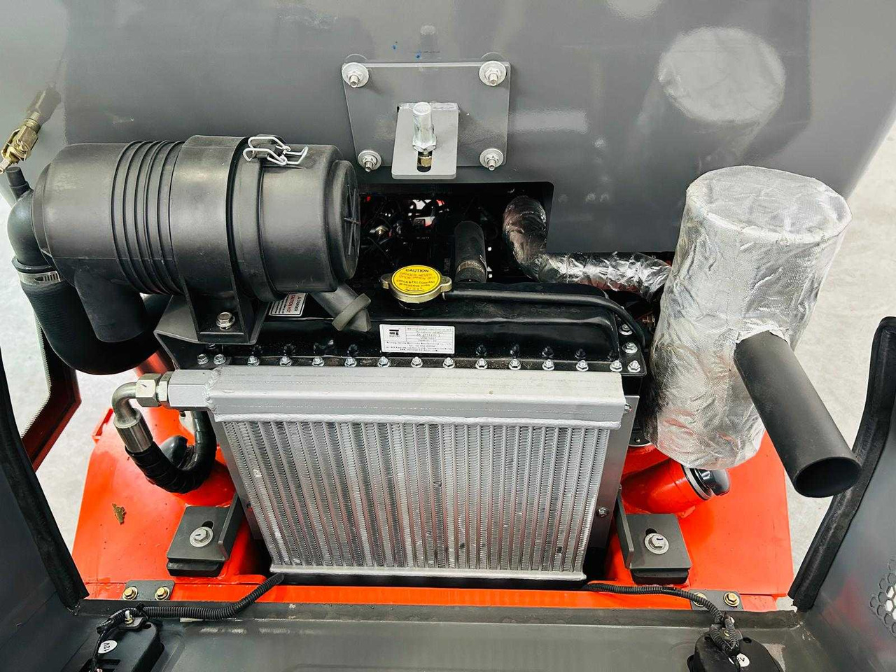 Колёсный погрузчик EVERUN - 2025 - ER1000 - TELESCOPIC ARTICULATED WHEEL LOADER KUBOTA EURO5: фото 19