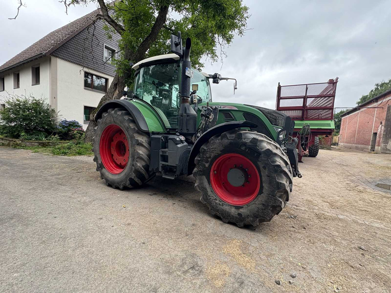 Fendt 724 Vario SCR - Трактор: фото 2 Fendt 724 Vario SCR - Трактор: фото 2