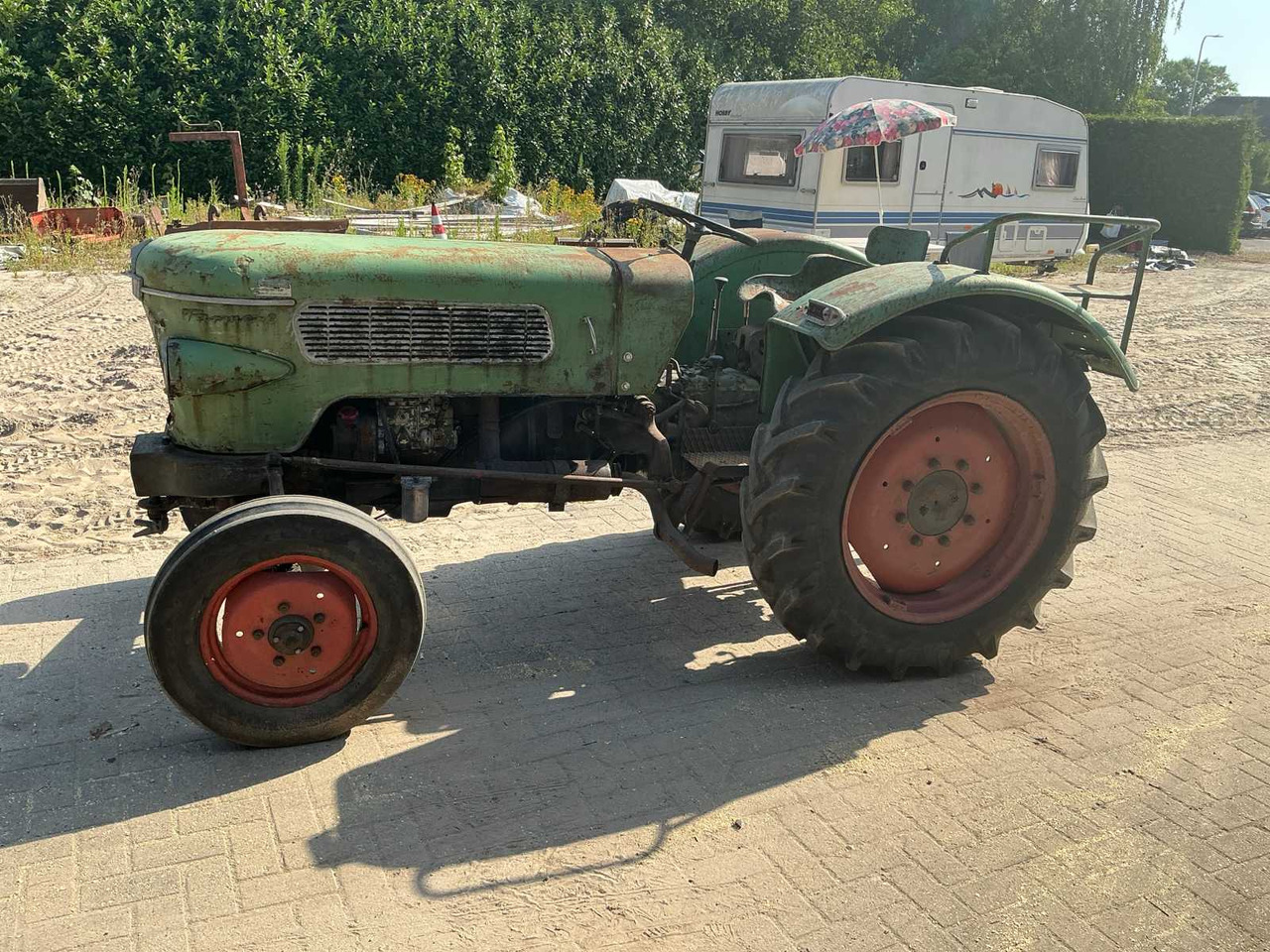 Fendt Farmer 2-FW139/3 - Трактор: фото 2 Fendt Farmer 2-FW139/3 - Трактор: фото 2