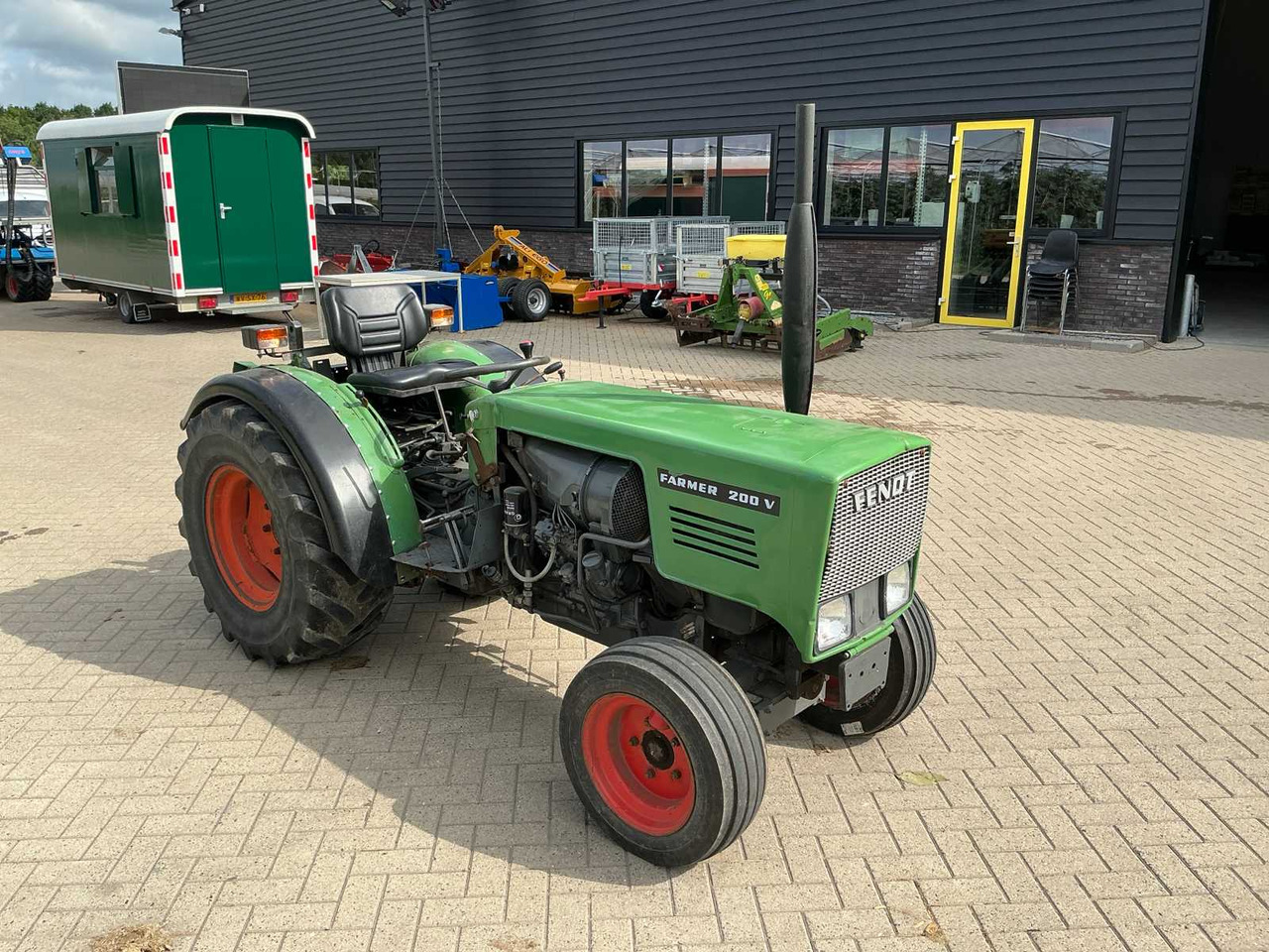 Fendt Farmer 200V - Минитрактор: фото 3 Fendt Farmer 200V - Минитрактор: фото 3