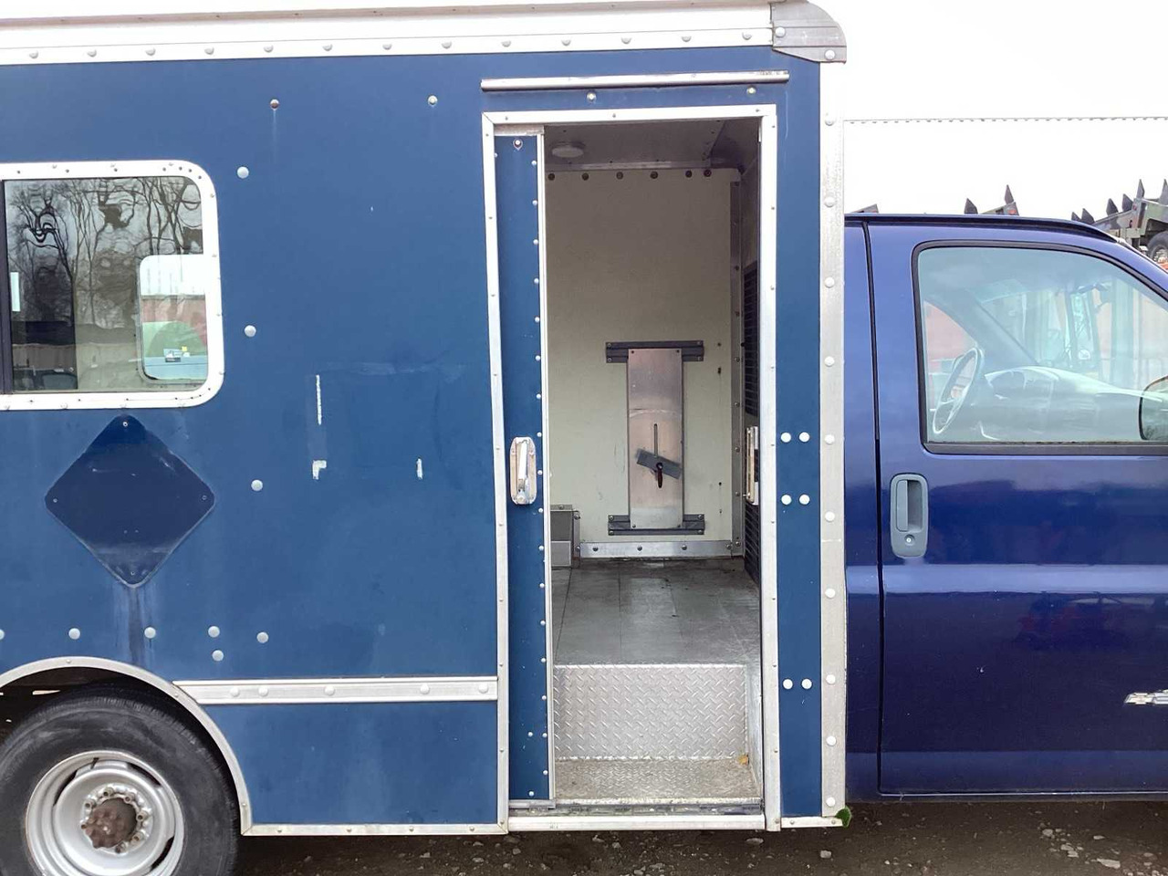 2002 CHEVROLET COMMERCIAL VEHICLE - Фургон: фото 5 2002 CHEVROLET COMMERCIAL VEHICLE - Фургон: фото 5