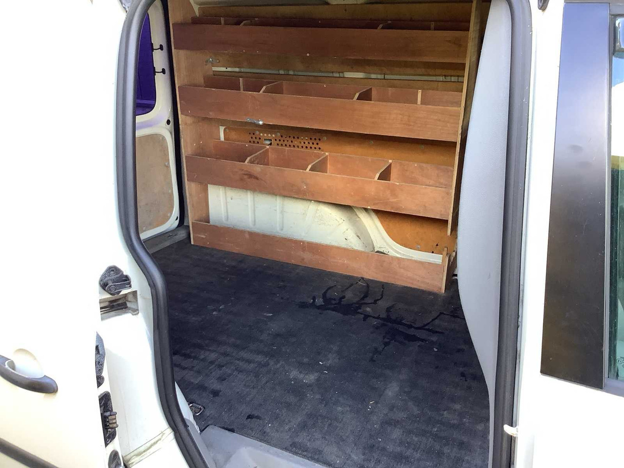 2004 - VOLKSWAGEN - CADDY - 2.0 SDI - COMMERCIAL VEHICLE - Фургон: фото 5 2004 - VOLKSWAGEN - CADDY - 2.0 SDI - COMMERCIAL VEHICLE - Фургон: фото 5