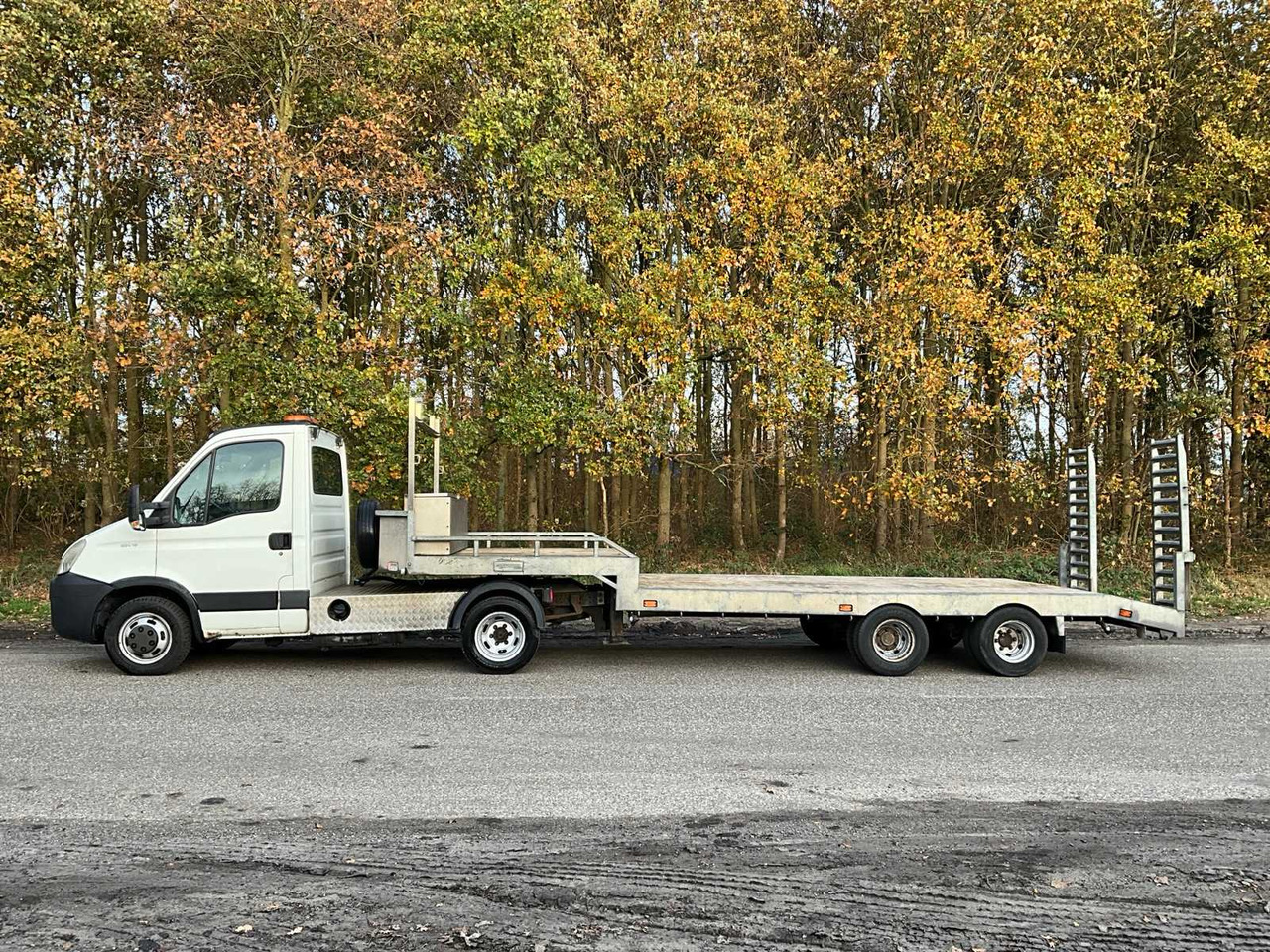 2006 IVECO DAILY 35C18 WITH VELDHUIZEN SEMI-TRAILER BE COMBINATION - Фургон: фото 2 2006 IVECO DAILY 35C18 WITH VELDHUIZEN SEMI-TRAILER BE COMBINATION - Фургон: фото 2