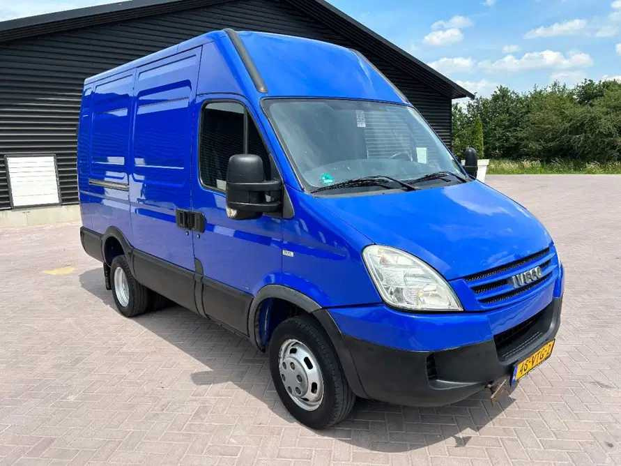 2008 IVECO DAILY 50C18 AIR BRAKES COMMERCIAL VEHICLE - Фургон: фото 2 2008 IVECO DAILY 50C18 AIR BRAKES COMMERCIAL VEHICLE - Фургон: фото 2
