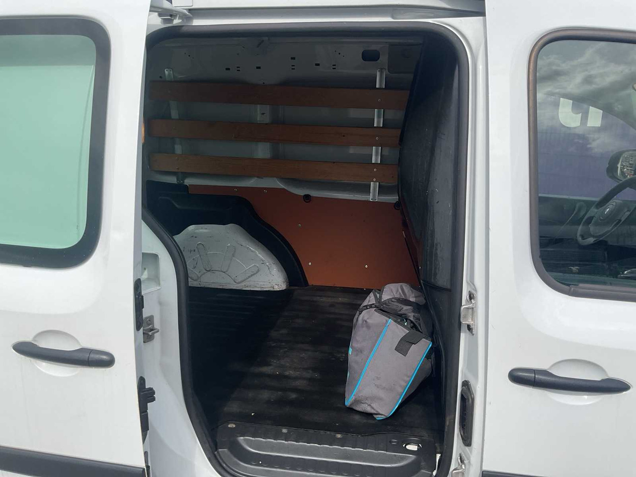 Фургон 2013 - RENAULT - KANGOO EXPRESS - Z.E. - COMMERCIAL VEHICLE: фото 6