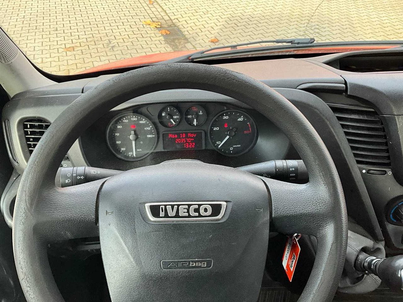 Фургон 2017 IVECO DAILY 35-140 FLATBED TRUCK: фото 15