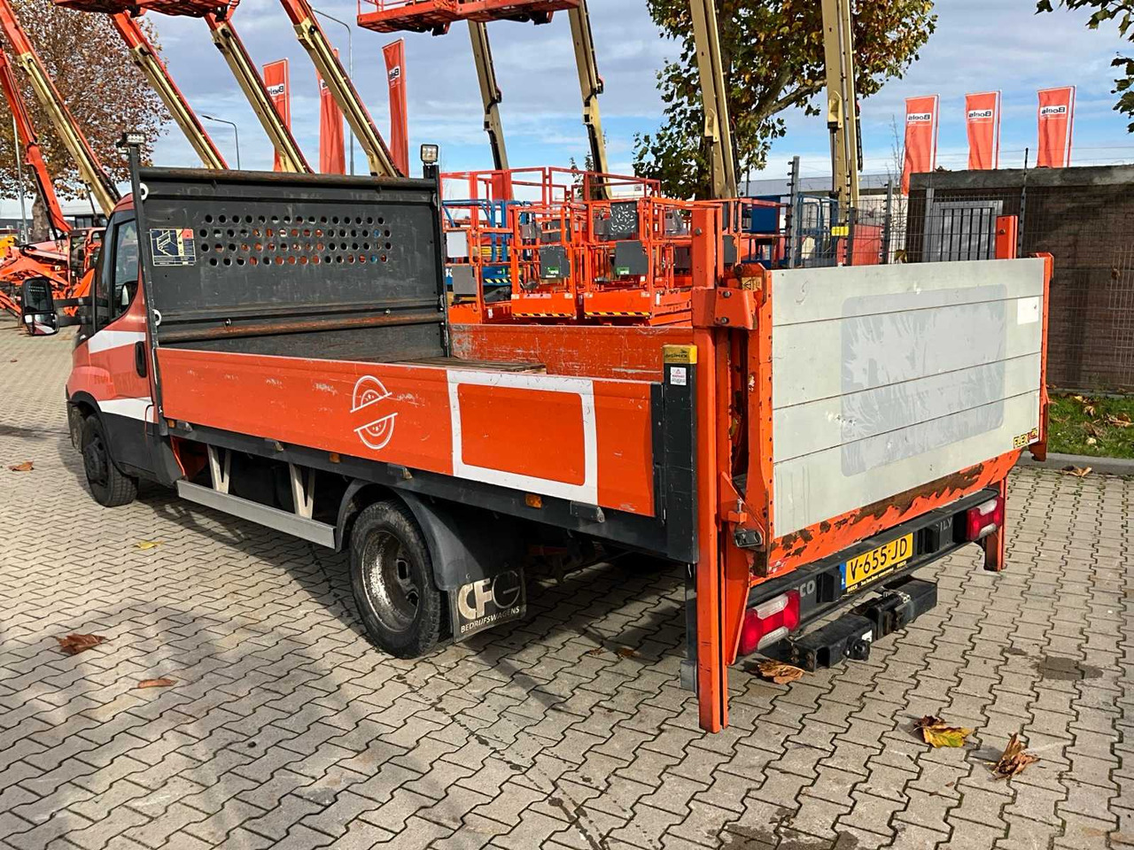 2017 IVECO DAILY 35-140 FLATBED TRUCK - Фургон: фото 2 2017 IVECO DAILY 35-140 FLATBED TRUCK - Фургон: фото 2