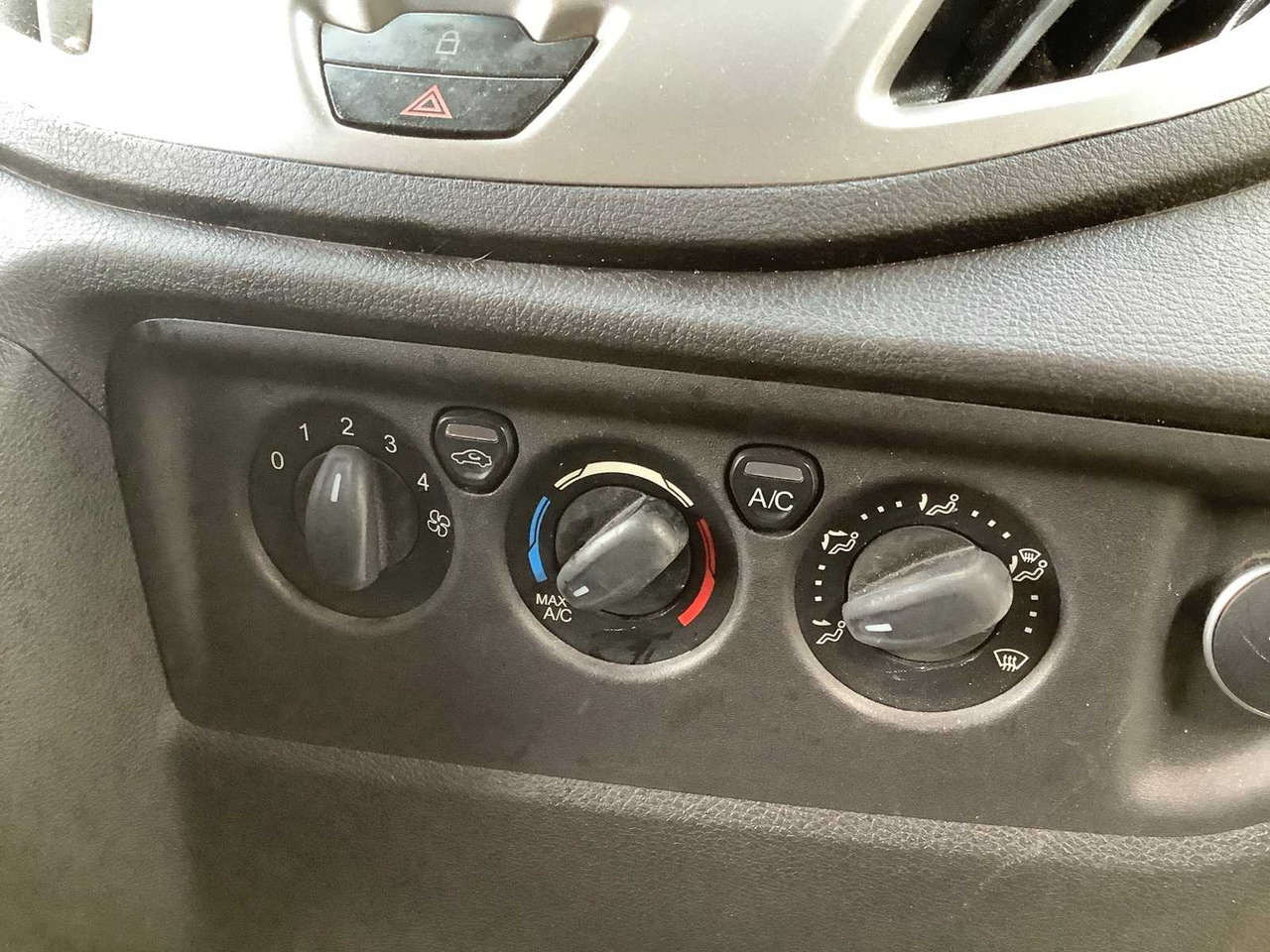 Фургон FORD TRANSIT COMMERCIAL VEHICLE: фото 9 Фургон FORD TRANSIT COMMERCIAL VEHICLE: фото 9