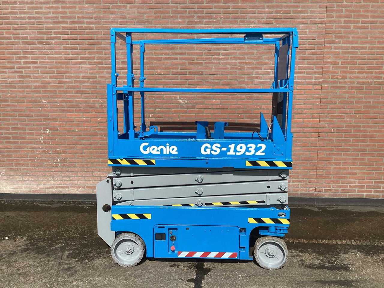 GENIE GS-1932 - Подъёмник: фото 2 GENIE GS-1932 - Подъёмник: фото 2