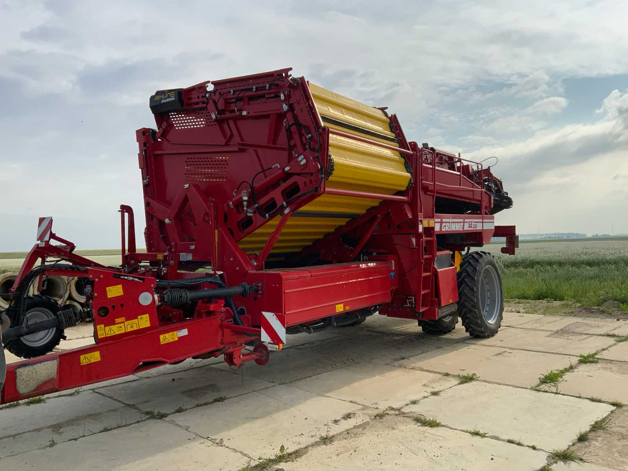 Grimme SE250 - Картофелеуборочный комбайн: фото 1 Grimme SE250 - Картофелеуборочный комбайн: фото 1