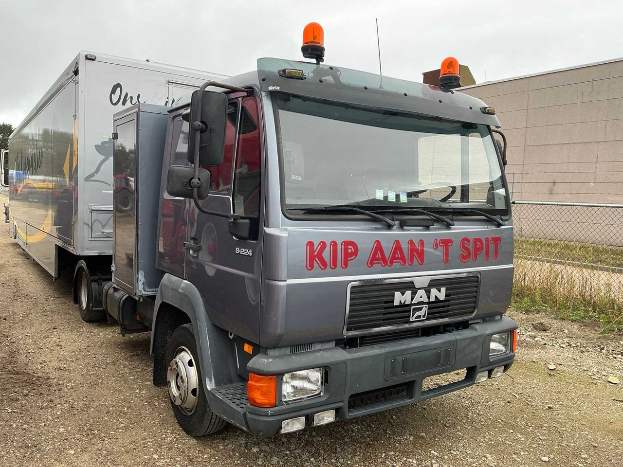 MAN 8-224 TRUCK WITH SEMI-TRAILER SALES - Грузовик: фото 5 MAN 8-224 TRUCK WITH SEMI-TRAILER SALES - Грузовик: фото 5