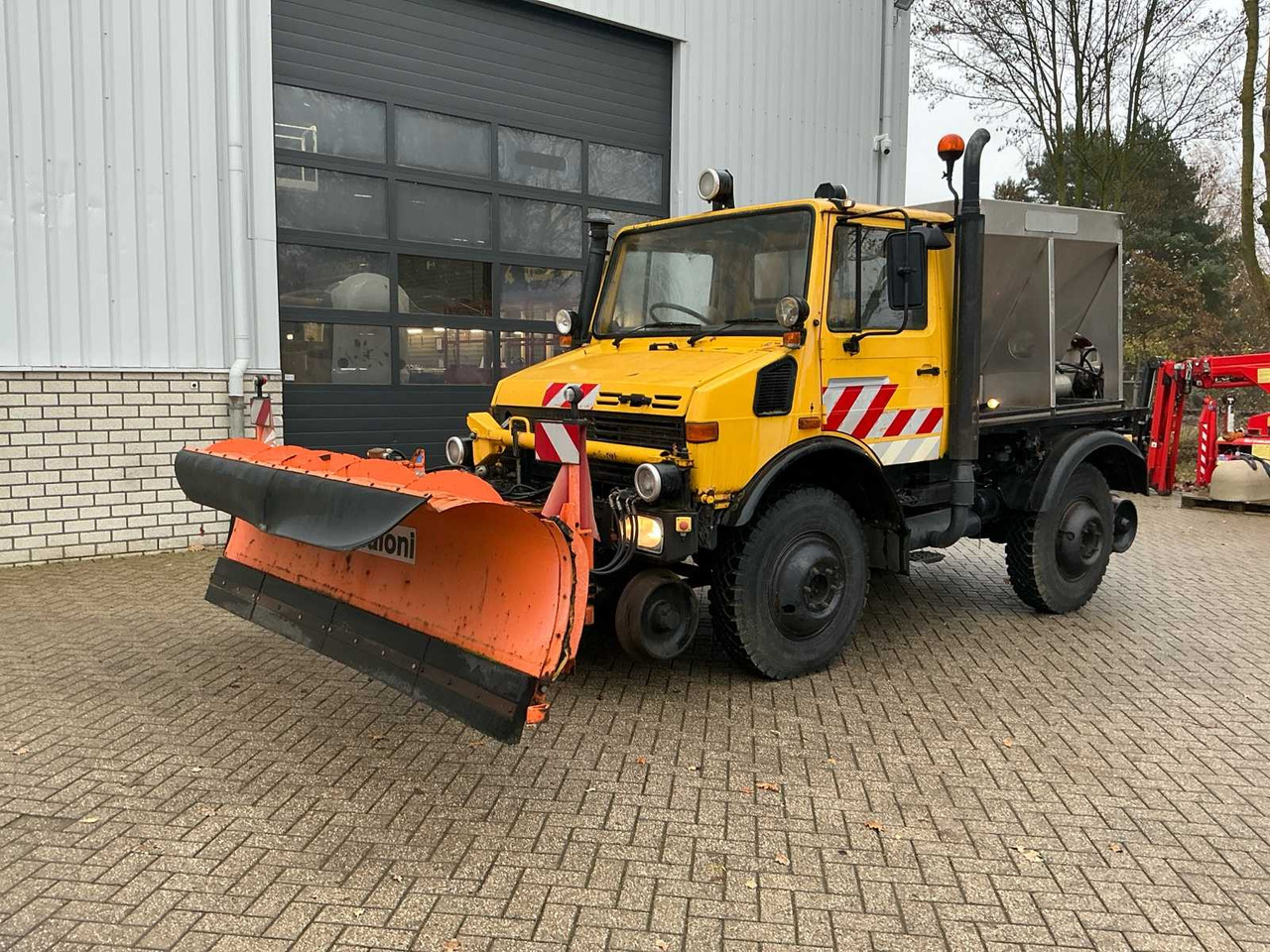 MERCEDES U1400 UNIMOG - Грузовик: фото 1 MERCEDES U1400 UNIMOG - Грузовик: фото 1