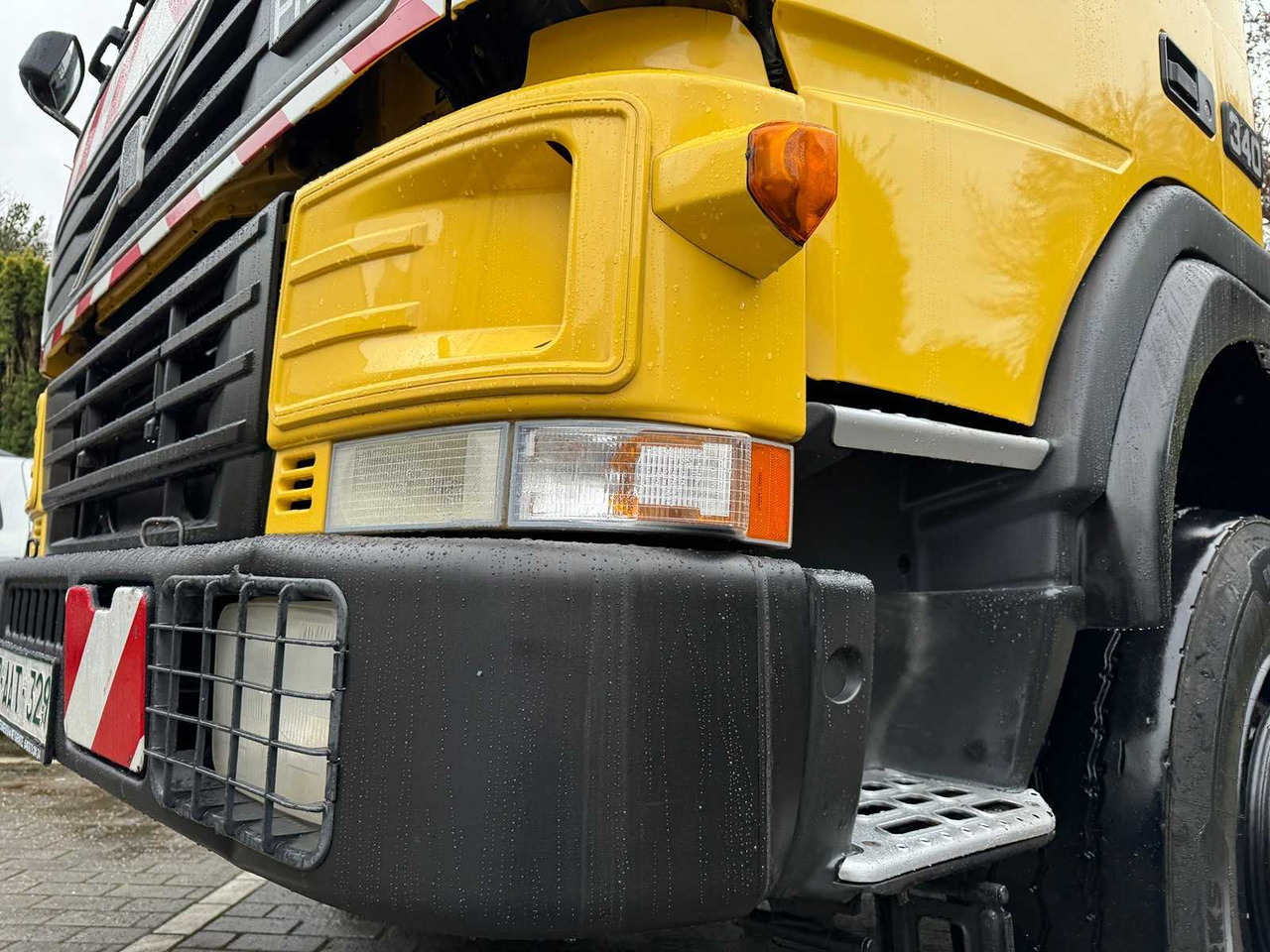 VOLVO FM12 6X6R CONTAINER HOOK SYSTEM 2001 - Грузовик: фото 2 VOLVO FM12 6X6R CONTAINER HOOK SYSTEM 2001 - Грузовик: фото 2