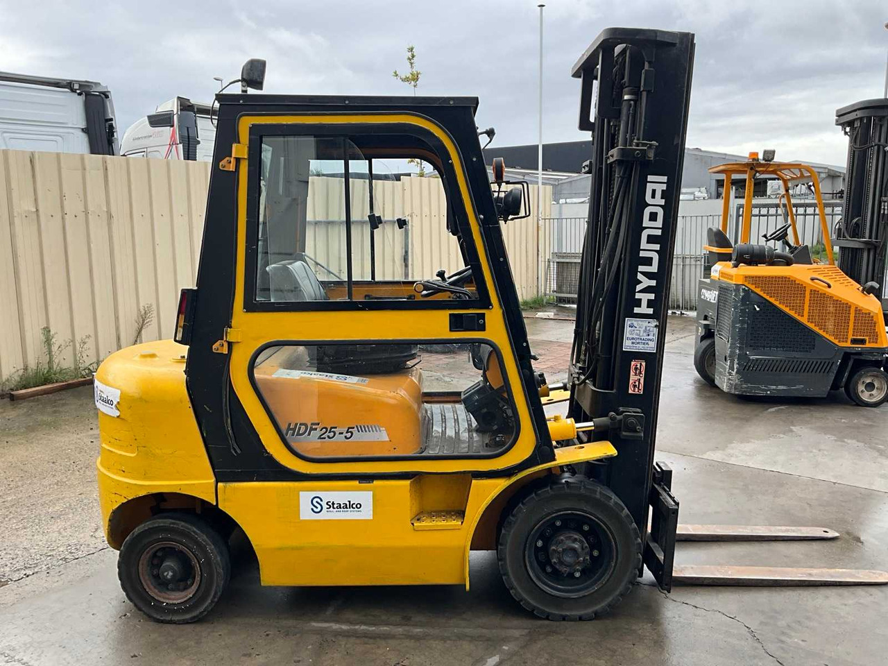 HYUNDAI HDF25-5 FORKLIFT - Вилочный погрузчик: фото 5 HYUNDAI HDF25-5 FORKLIFT - Вилочный погрузчик: фото 5