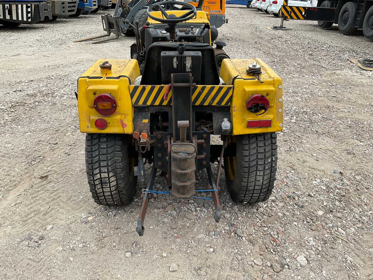 Hakotrac 3800 D - Минитрактор: фото 3 Hakotrac 3800 D - Минитрактор: фото 3