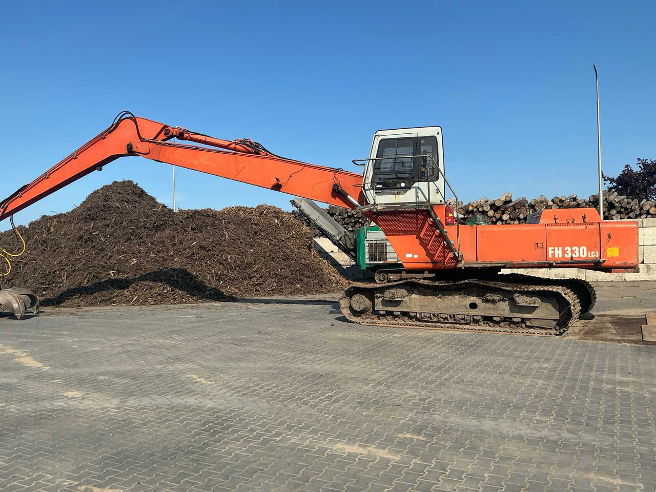 Hitachi FH330LC3 - Гусеничный экскаватор: фото 4 Hitachi FH330LC3 - Гусеничный экскаватор: фото 4