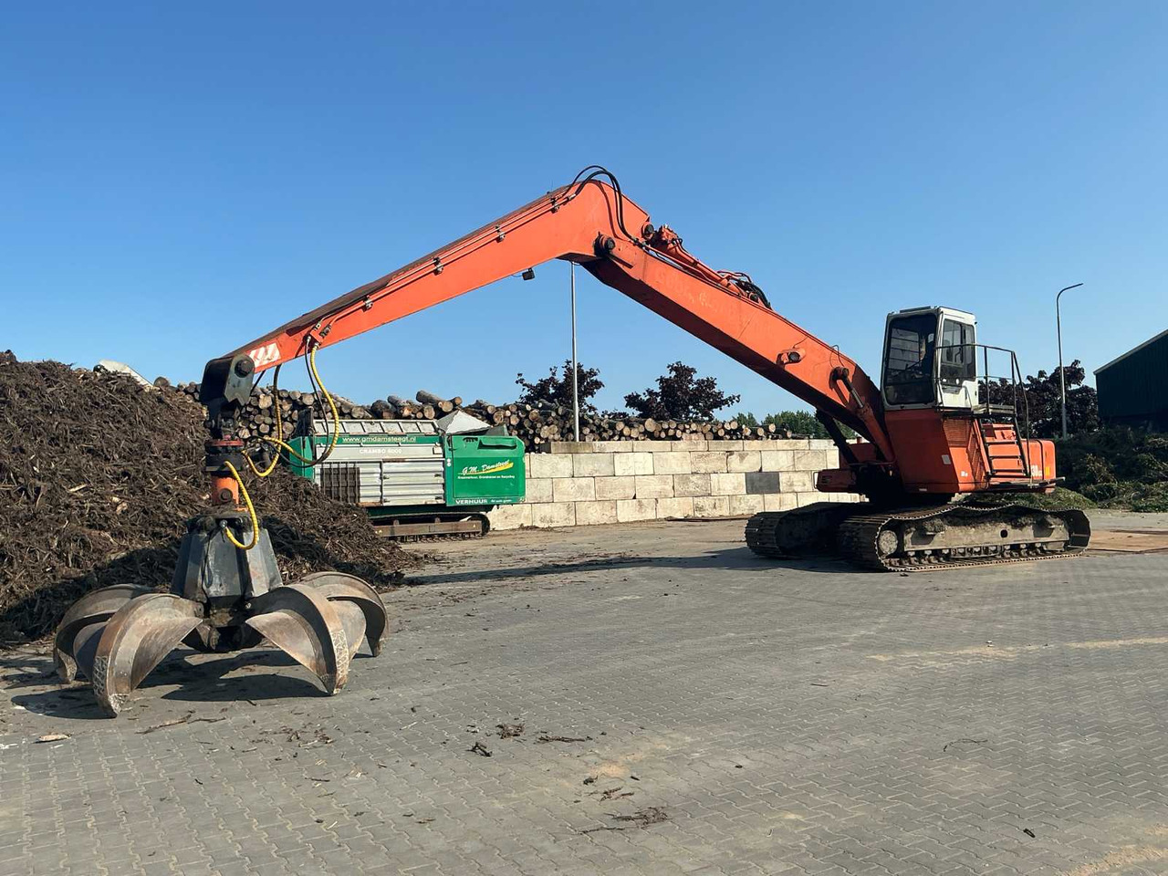 Hitachi FH330LC3 - Гусеничный экскаватор: фото 1 Hitachi FH330LC3 - Гусеничный экскаватор: фото 1