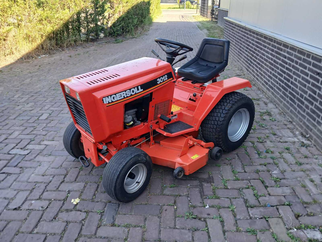 Ingersoll 3012 - Газонокосилка: фото 1 Ingersoll 3012 - Газонокосилка: фото 1