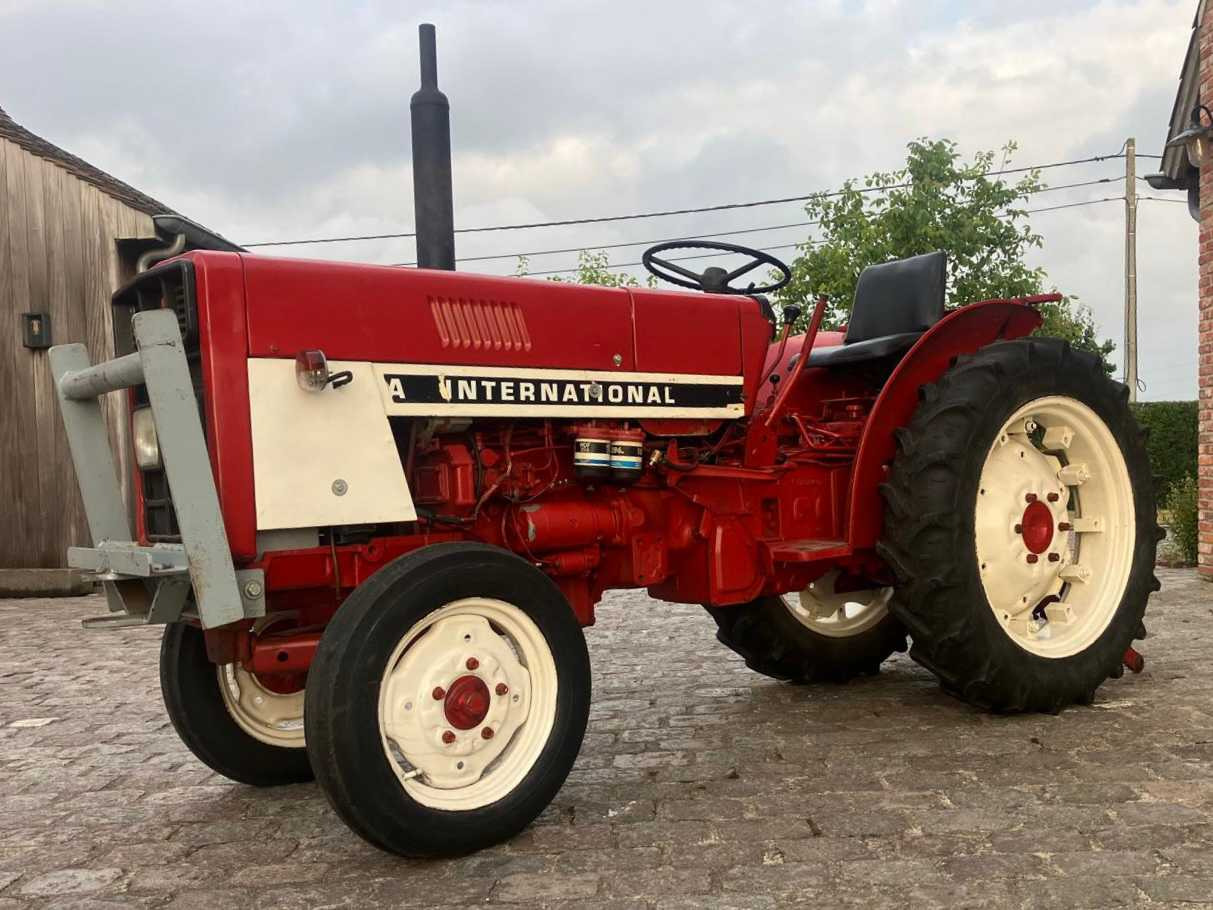 International Harvester - Минитрактор: фото 1 International Harvester - Минитрактор: фото 1