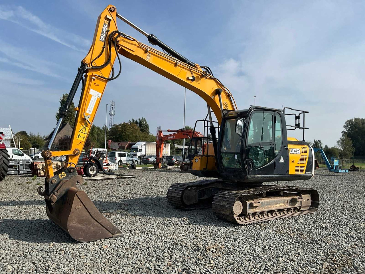 JCB JS145lc - Гусеничный экскаватор: фото 1 JCB JS145lc - Гусеничный экскаватор: фото 1