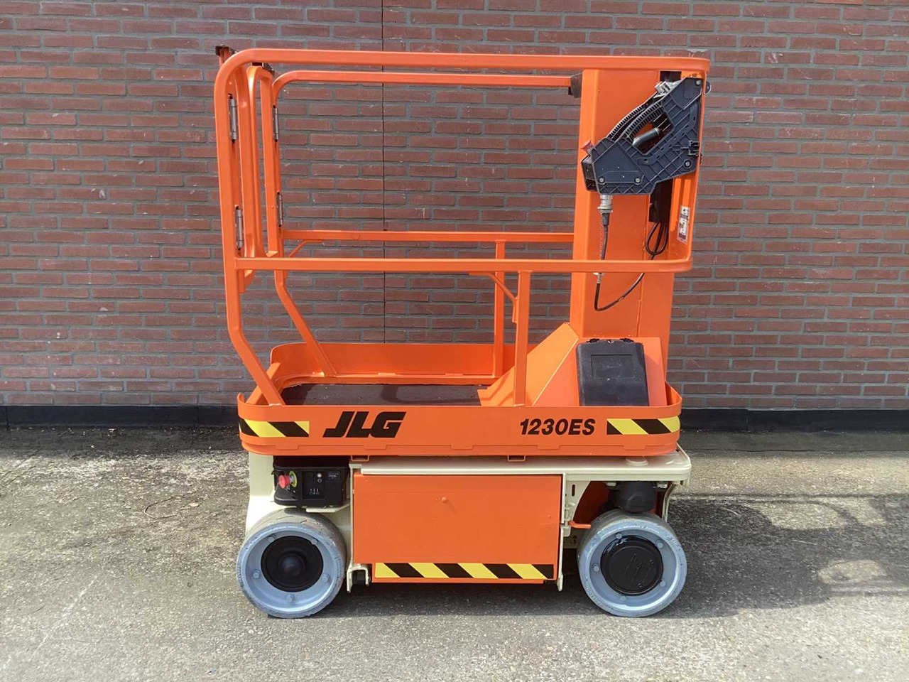 JLG 1230ES - Подъёмник: фото 1 JLG 1230ES - Подъёмник: фото 1