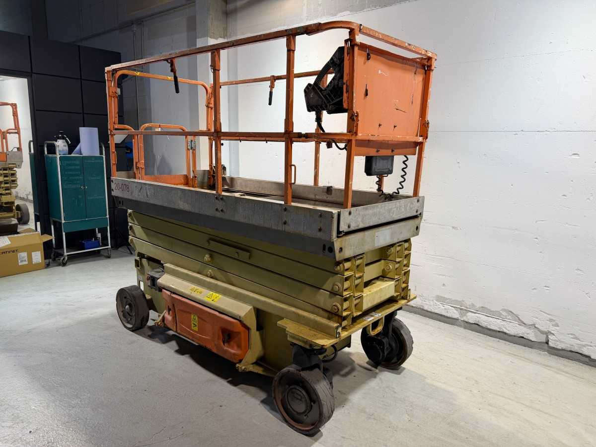 JLG - 2011 - 3246ES - AERIAL PLATFORM - Подъёмник: фото 2 JLG - 2011 - 3246ES - AERIAL PLATFORM - Подъёмник: фото 2