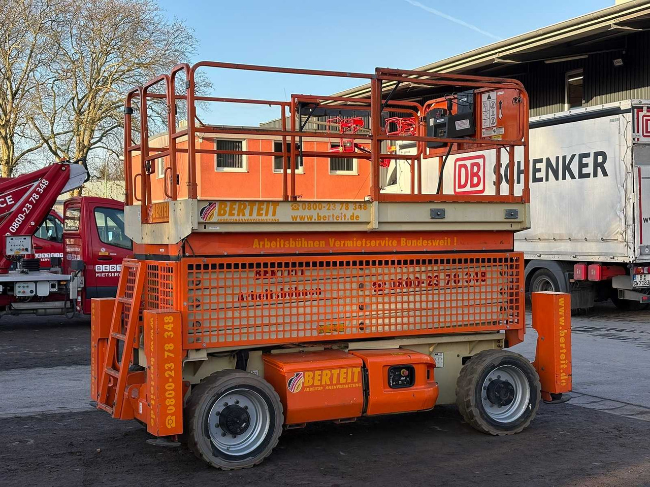 JLG - M4069 LE - JLG M4069 LE ROUGTH TERRAIN SCISSOR LIFT WITH OUTRIGGERS AND DIESEL GENERATOR - 2008 - Подъёмник: фото 1 JLG - M4069 LE - JLG M4069 LE ROUGTH TERRAIN SCISSOR LIFT WITH OUTRIGGERS AND DIESEL GENERATOR - 2008 - Подъёмник: фото 1