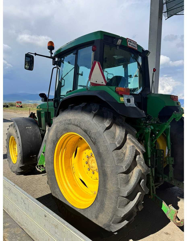 JOHN DEERE 6910 - Трактор: фото 4 JOHN DEERE 6910 - Трактор: фото 4