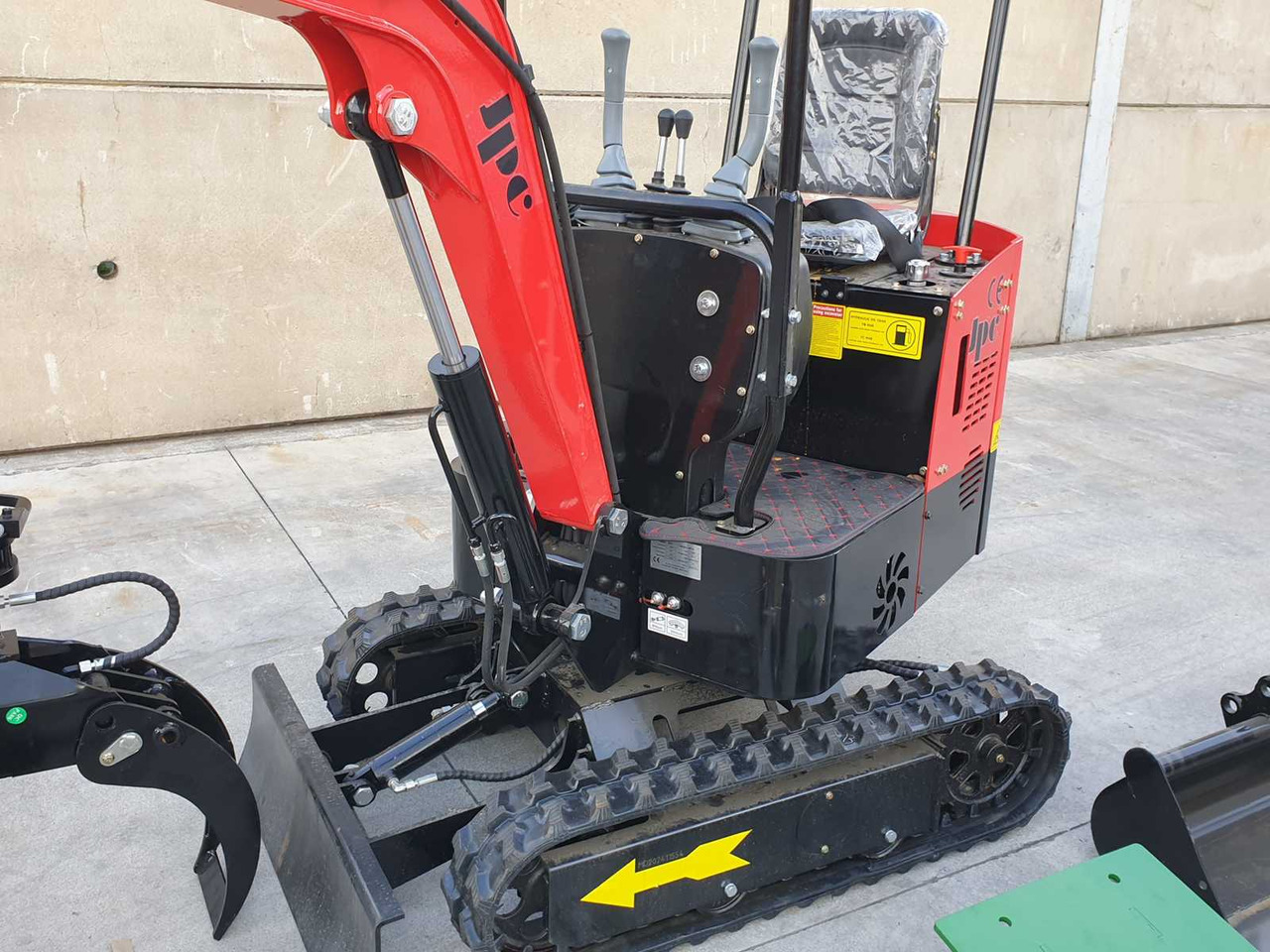 Мини-экскаватор JPC HT12 MINI EXCAVATOR WITH ATTACHMENTS: фото 13 Мини-экскаватор JPC HT12 MINI EXCAVATOR WITH ATTACHMENTS: фото 13