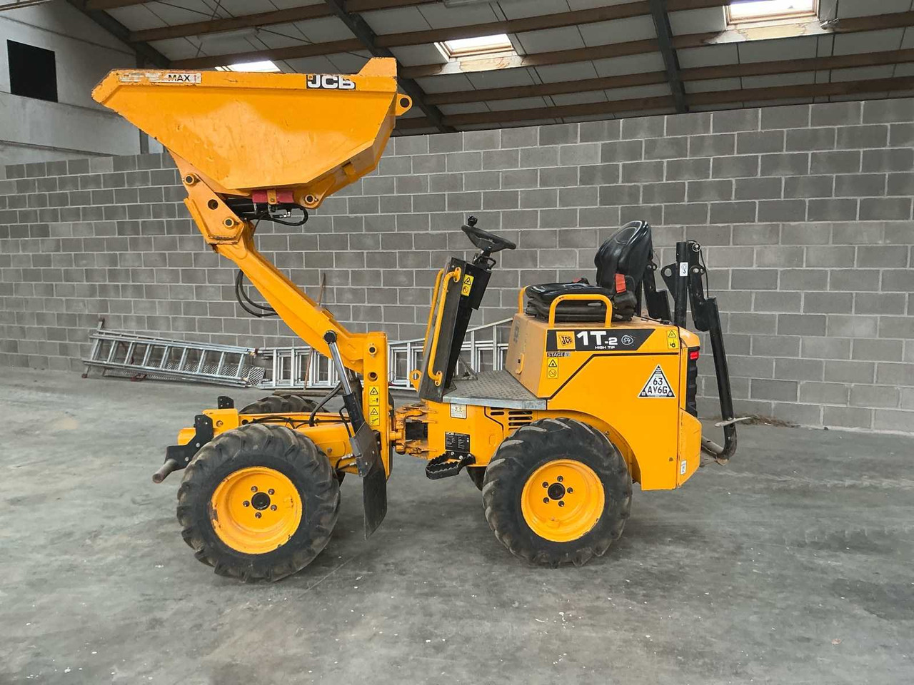 Jcb 1T 2S5 - Внедорожный самосвал: фото 2 Jcb 1T 2S5 - Внедорожный самосвал: фото 2