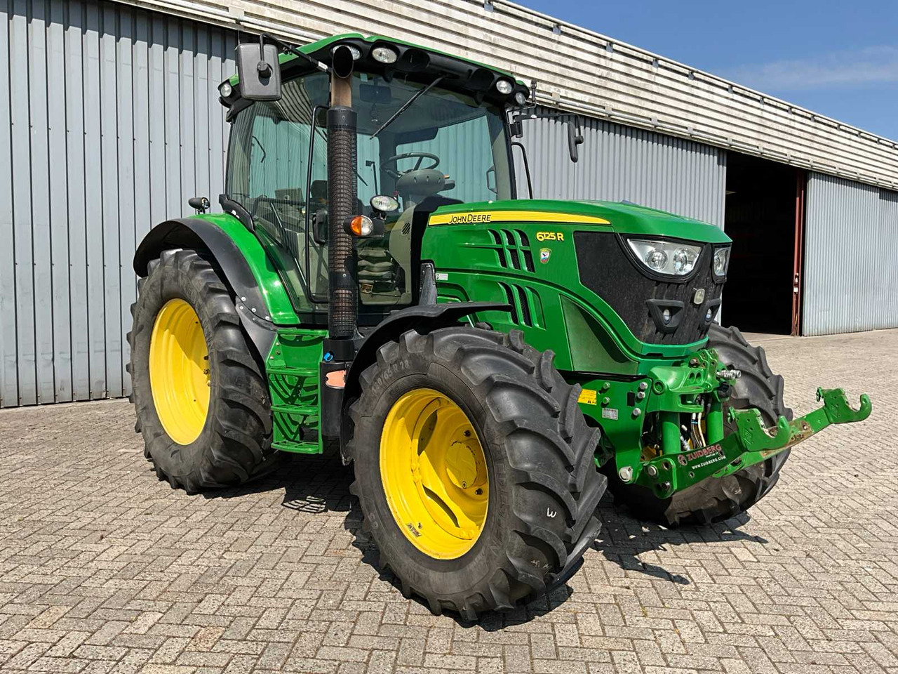 John Deere 6125R - Трактор: фото 2 John Deere 6125R - Трактор: фото 2