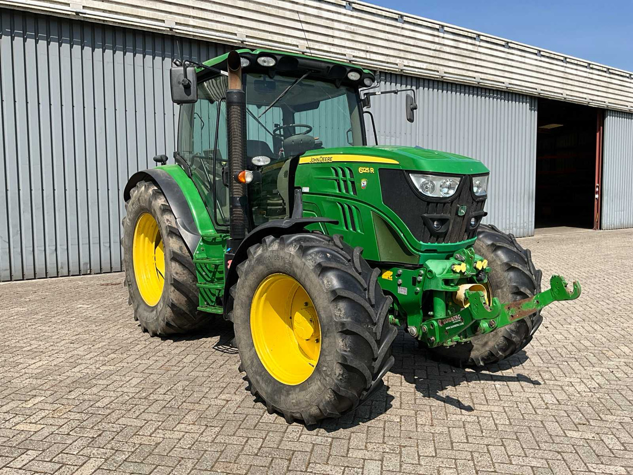 John Deere 6125R - Трактор: фото 2 John Deere 6125R - Трактор: фото 2
