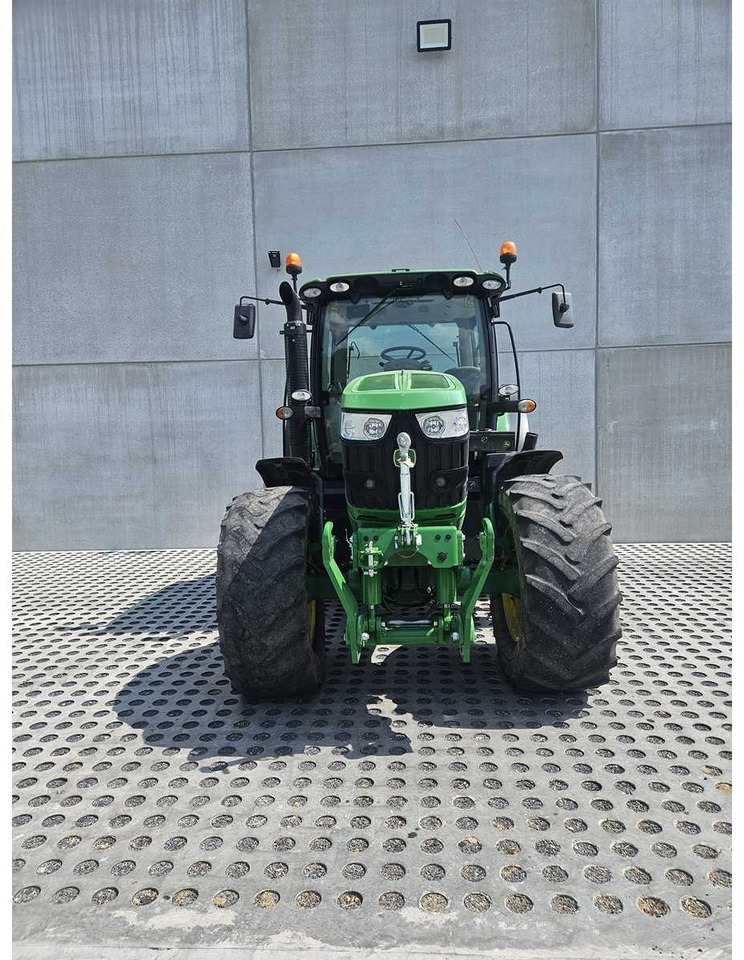 John Deere 6150R - Трактор: фото 3 John Deere 6150R - Трактор: фото 3