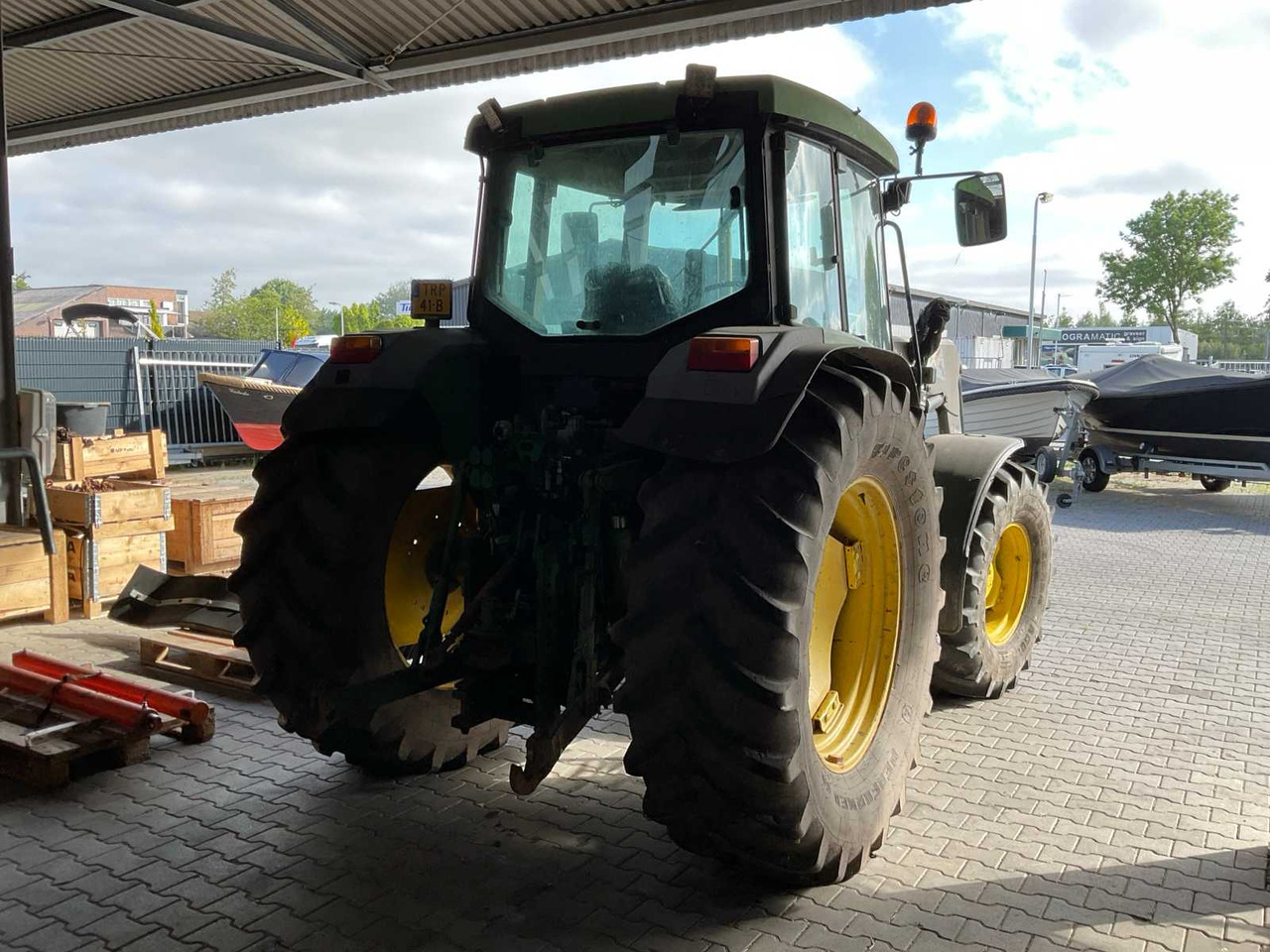John Deere 6310 - Трактор: фото 4 John Deere 6310 - Трактор: фото 4